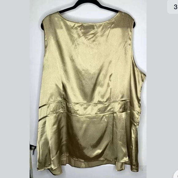 New Lane Bryant Womens Blouse Size 28 Gold - Picture 3 of 3